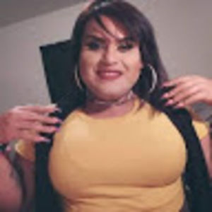 Meet your Posher, Alexandra samarah